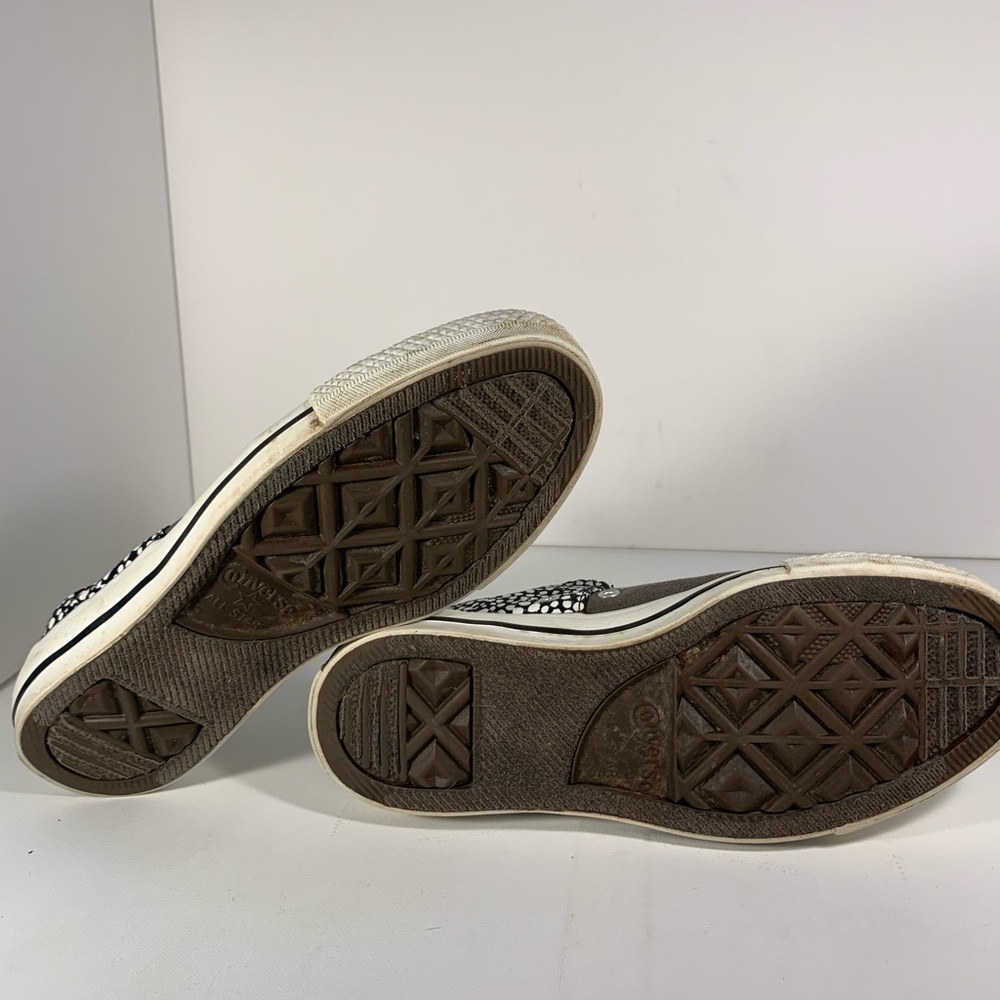 Women’s Converse - Picture 6 of 7